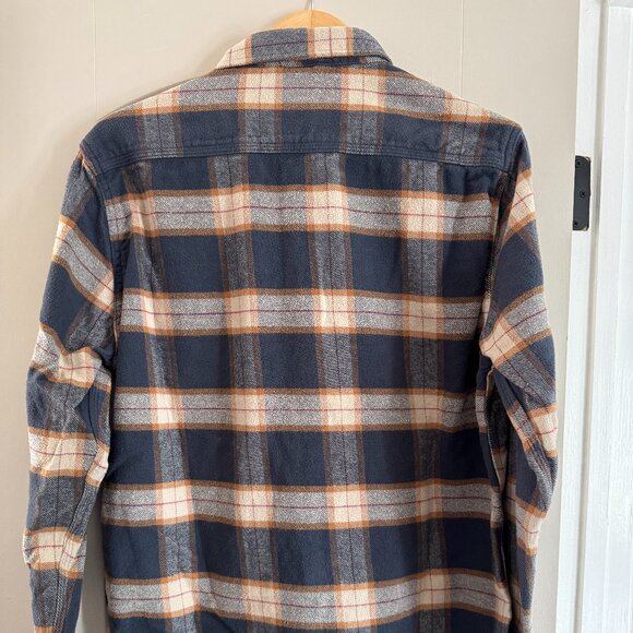 Iron and Resin Flannel XL - Picture 2 of 2